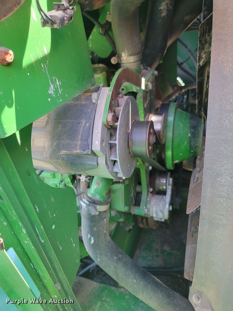 image for item JC9799 2005 John Deere 9760 STS  combine