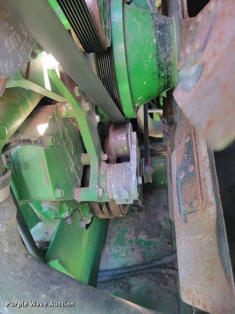 image for item JC9799 2005 John Deere 9760 STS  combine