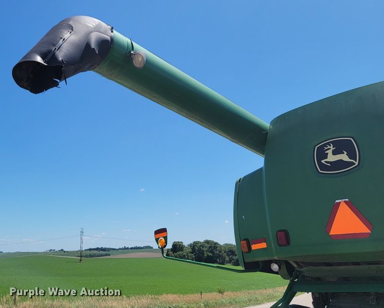 image for item JC9799 2005 John Deere 9760 STS  combine