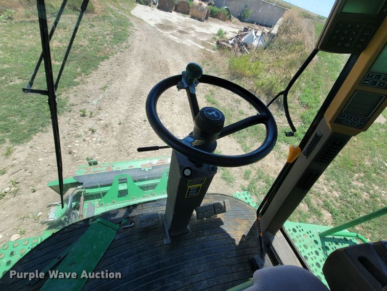 image for item JC9799 2005 John Deere 9760 STS  combine