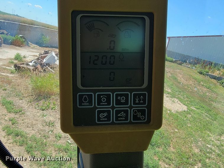 image for item JC9799 2005 John Deere 9760 STS  combine