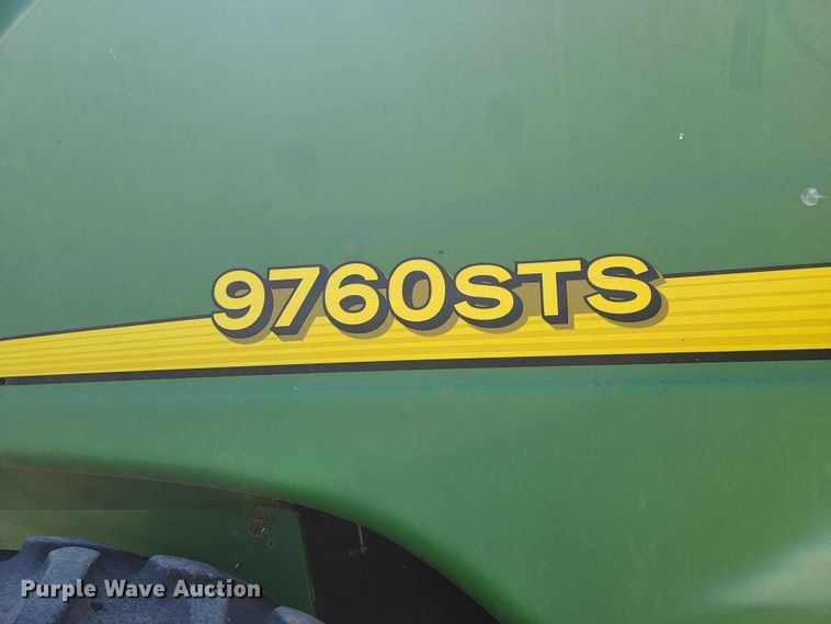 image for item JC9799 2005 John Deere 9760 STS  combine