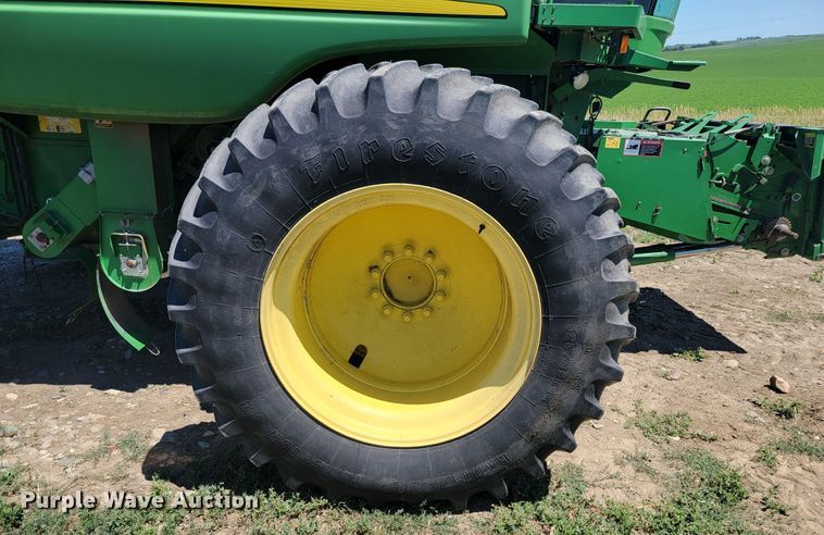 image for item JC9799 2005 John Deere 9760 STS  combine