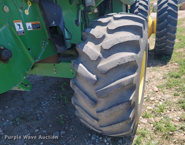 image for item JC9799 2005 John Deere 9760 STS  combine