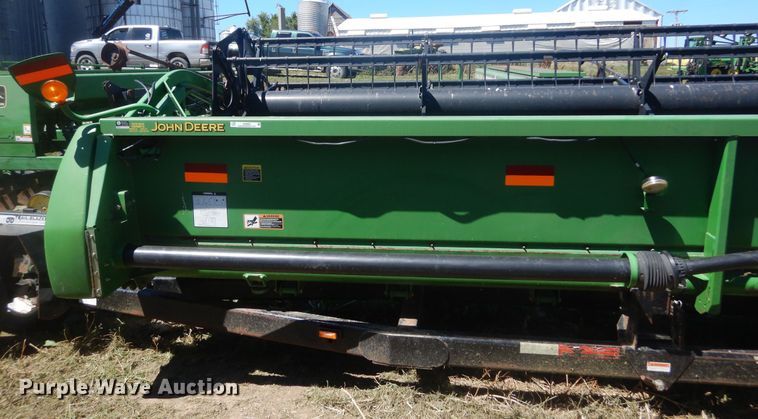 image for item JC9800 2005 John Deere 635F  flex head