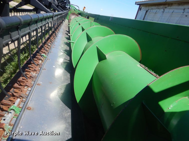 image for item JC9800 2005 John Deere 635F  flex head