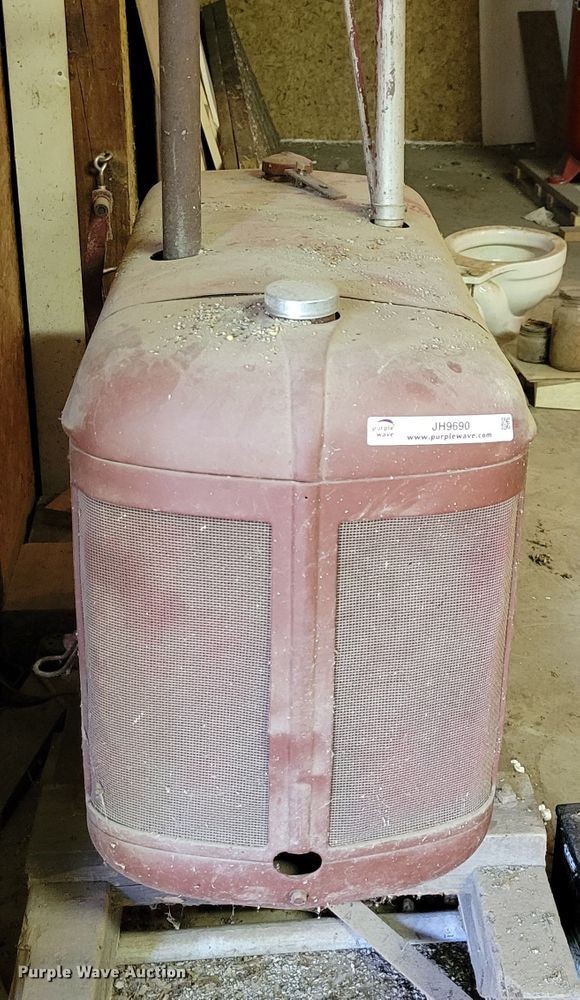 image for item JH9690 Continental IY69  engine