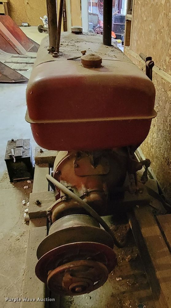 image for item JH9690 Continental IY69  engine