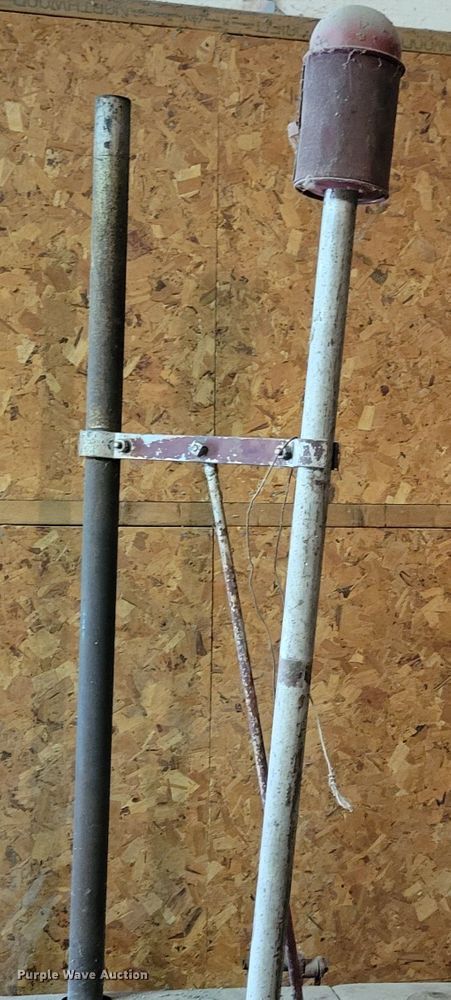 image for item JH9690 Continental IY69  engine