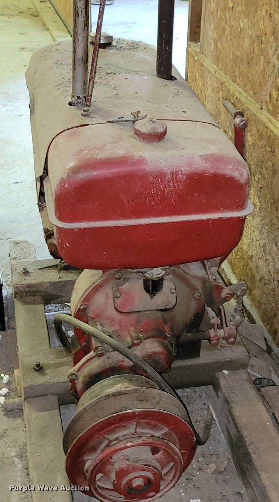 image for item JH9690 Continental IY69  engine