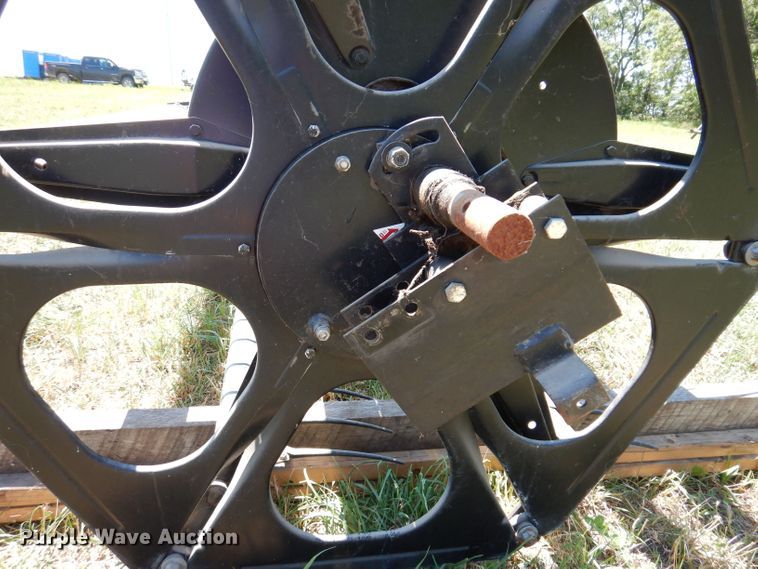 image for item JO9019 Case IH 1020  bean header reel
