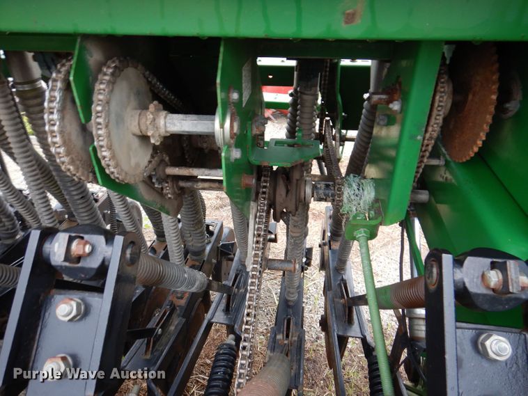 image for item JO9057 2002 Great Plains 1005NG no-till grain drill