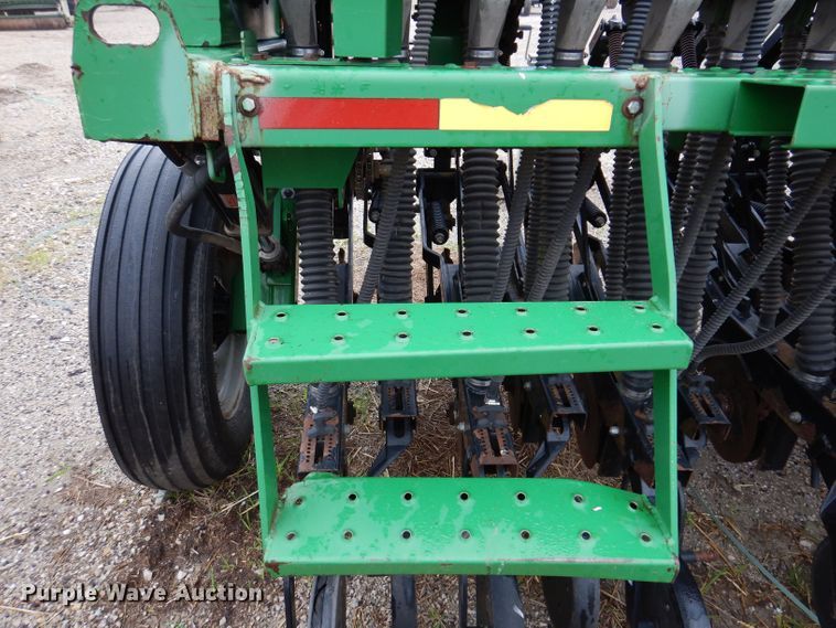image for item JO9057 2002 Great Plains 1005NG no-till grain drill