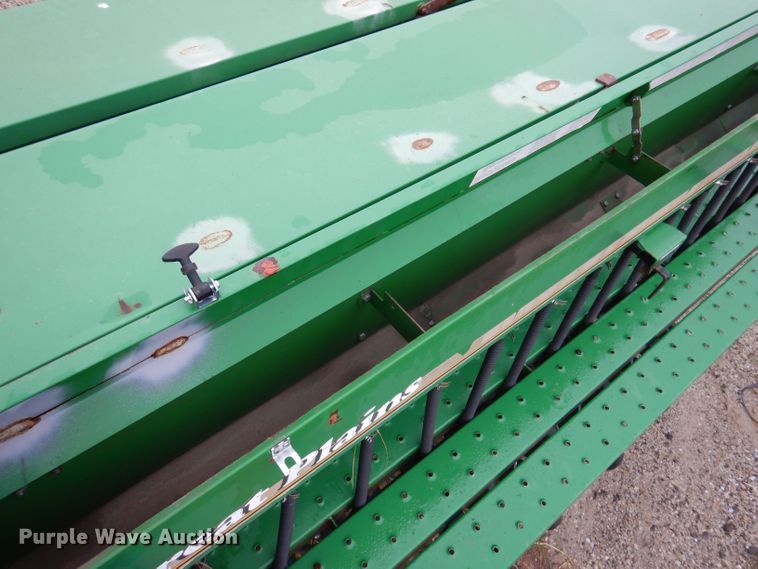 image for item JO9057 2002 Great Plains 1005NG no-till grain drill