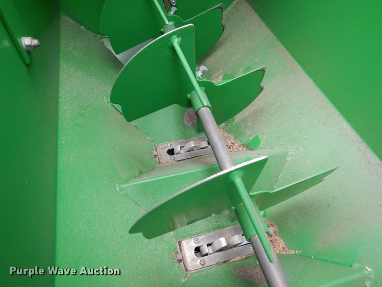 image for item JO9057 2002 Great Plains 1005NG no-till grain drill