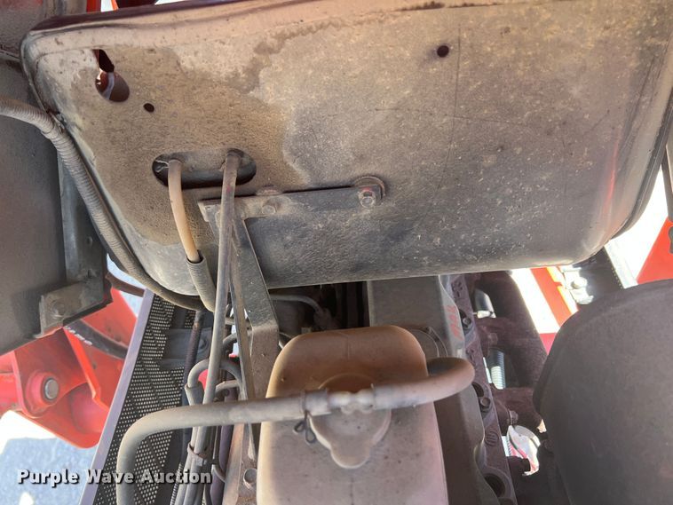 image for item JX9270 Kubota L4400  MFWD tractor