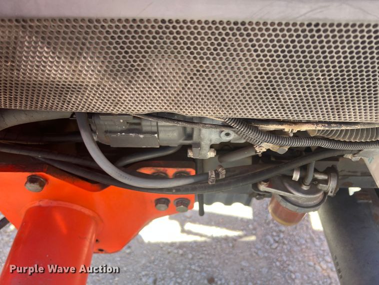 image for item JX9270 Kubota L4400  MFWD tractor