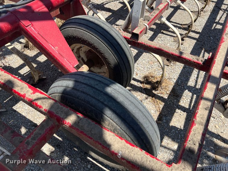 image for item JX9273 Wil-Rich  field cultivator