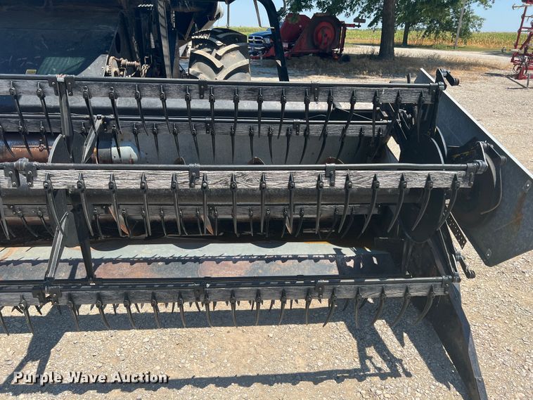 image for item JX9274 1979 Gleaner M2  RWA combine