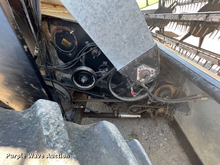 image for item JX9274 1979 Gleaner M2  RWA combine