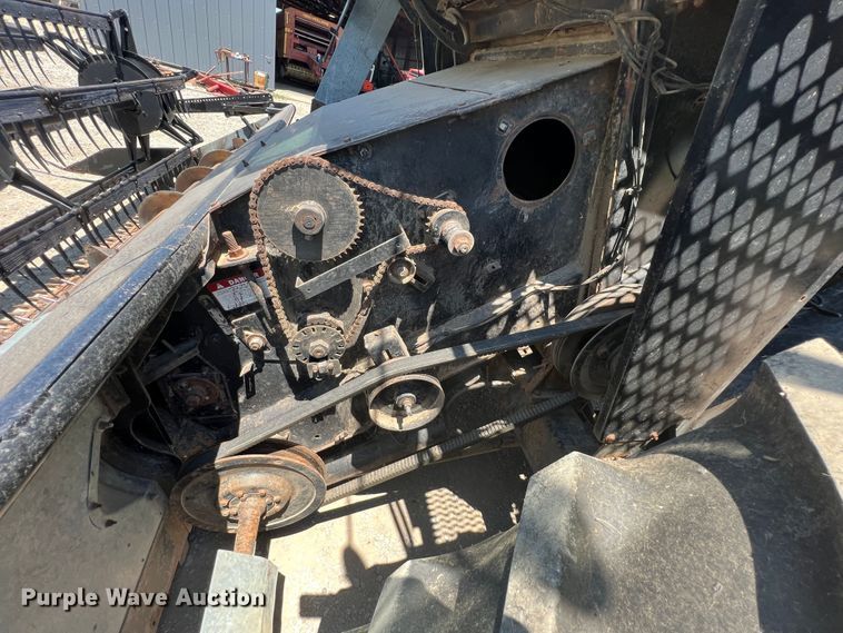 image for item JX9274 1979 Gleaner M2  RWA combine