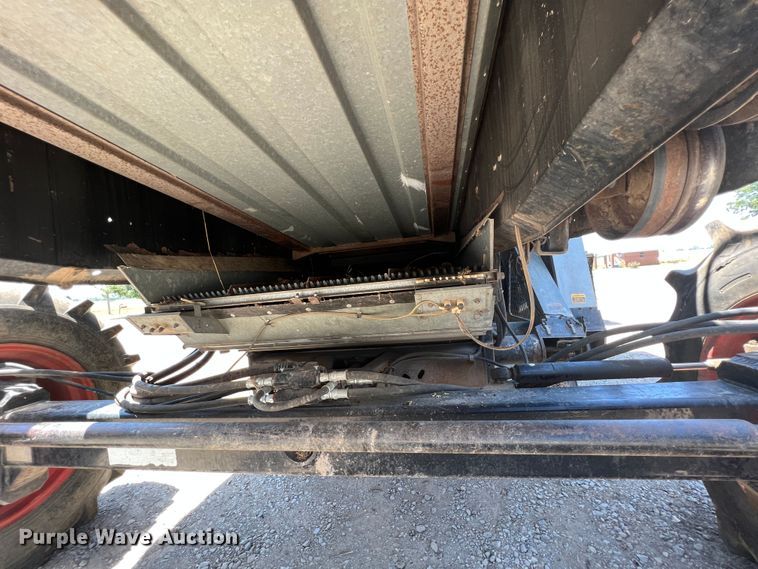 image for item JX9274 1979 Gleaner M2  RWA combine