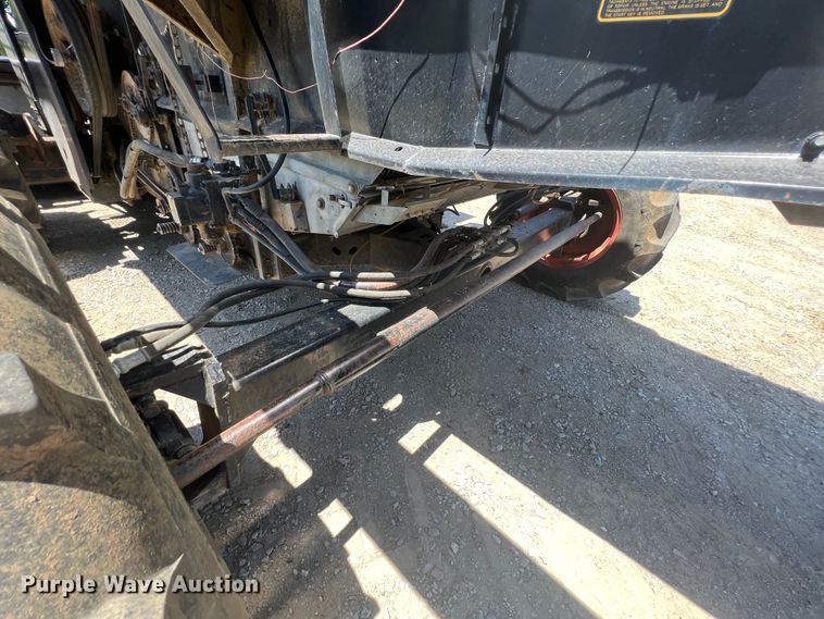 image for item JX9274 1979 Gleaner M2  RWA combine