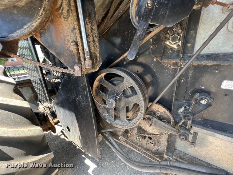 image for item JX9274 1979 Gleaner M2  RWA combine