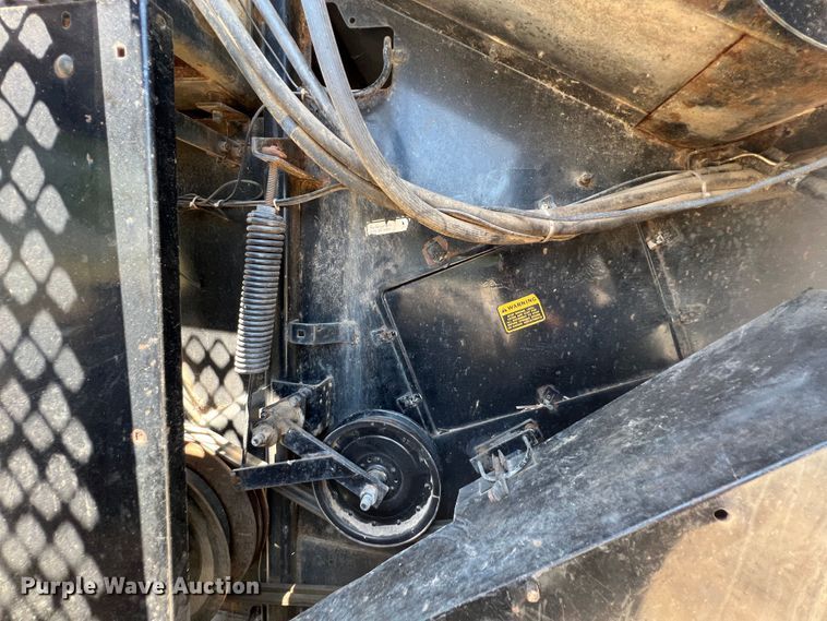 image for item JX9274 1979 Gleaner M2  RWA combine