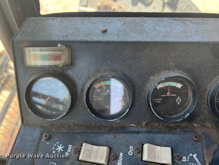 image for item JX9274 1979 Gleaner M2  RWA combine