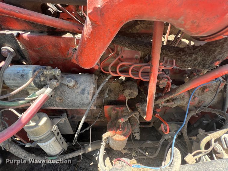 image for item JX9274 1979 Gleaner M2  RWA combine