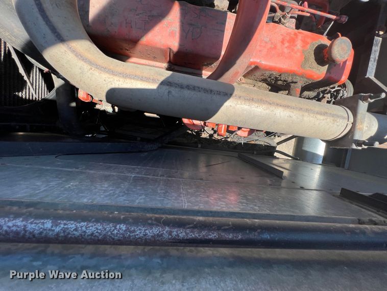 image for item JX9274 1979 Gleaner M2  RWA combine