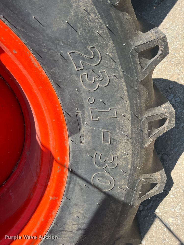 image for item JX9274 1979 Gleaner M2  RWA combine