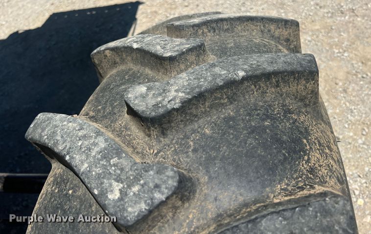 image for item JX9274 1979 Gleaner M2  RWA combine