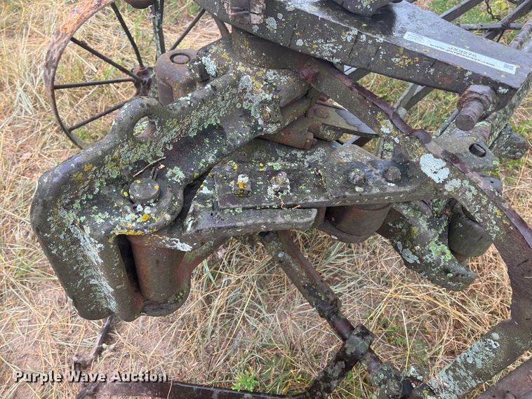 image for item JX9276 Hay press