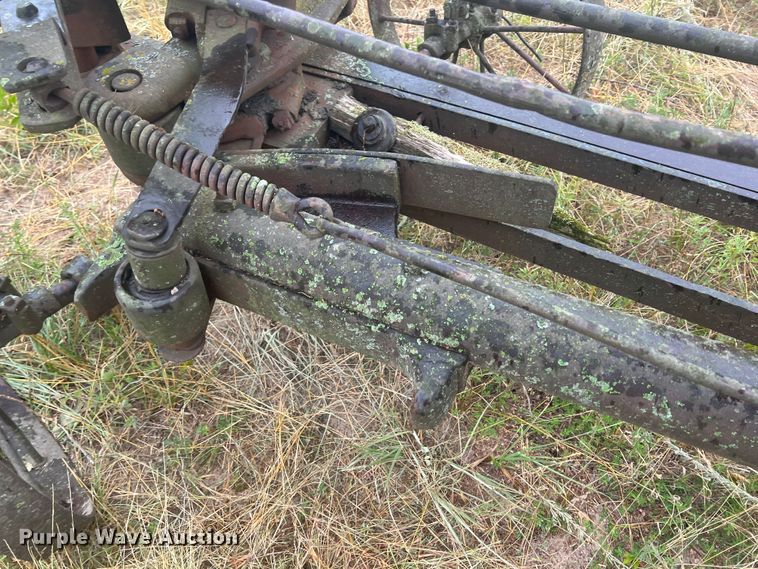 image for item JX9276 Hay press