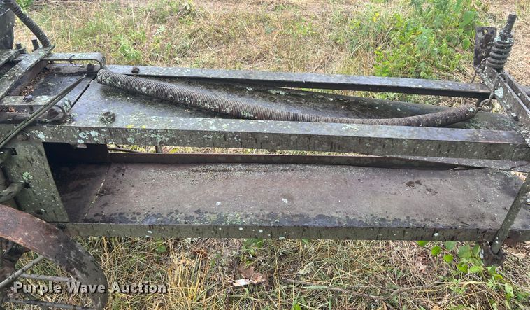 image for item JX9276 Hay press