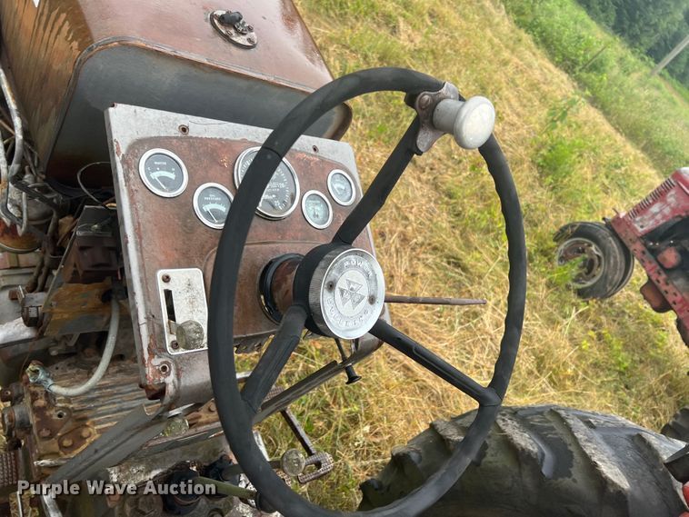 image for item JX9277 Massey-Ferguson  tractor