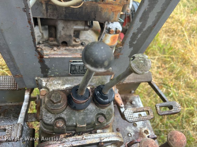 image for item JX9277 Massey-Ferguson  tractor