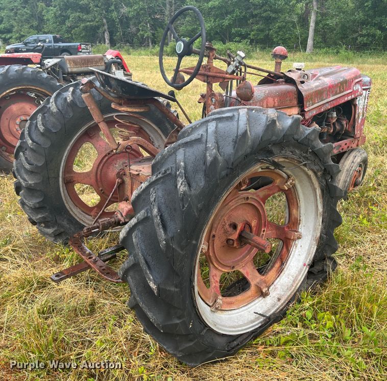 image for item JX9278 Farmall H  tractor