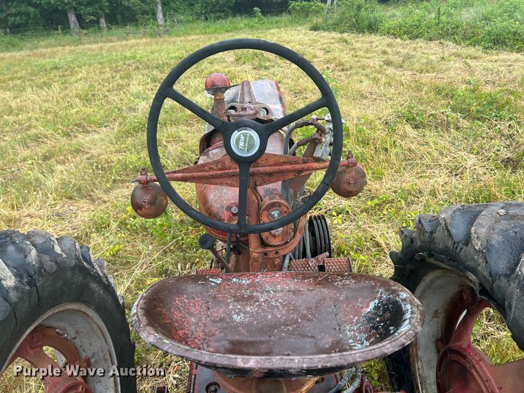 image for item JX9278 Farmall H  tractor