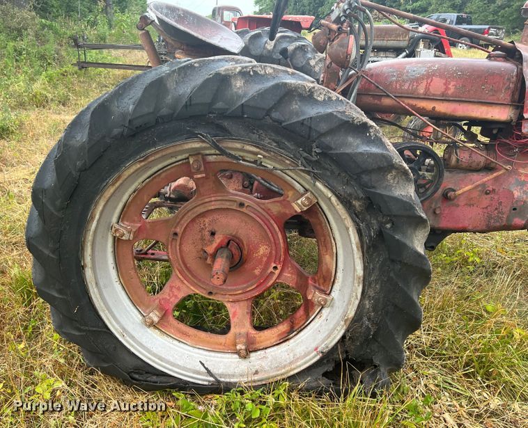 image for item JX9278 Farmall H  tractor