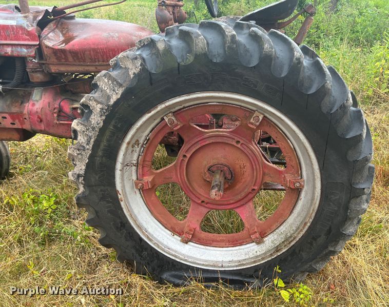 image for item JX9278 Farmall H  tractor