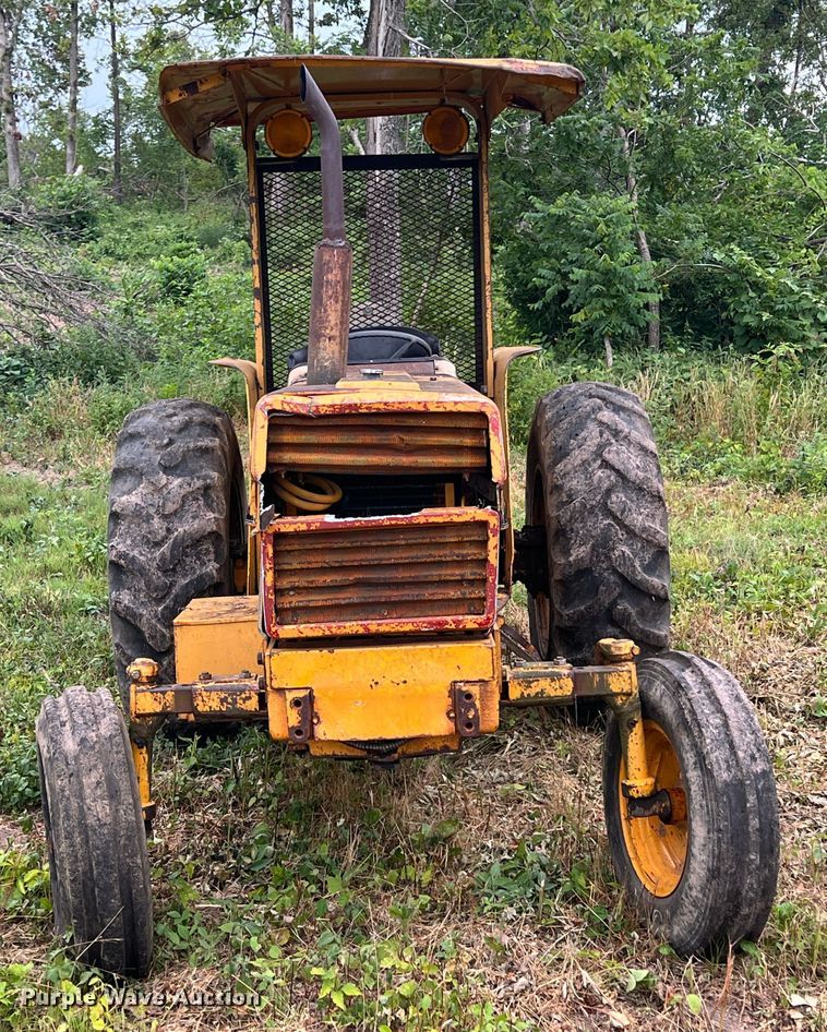 image for item JX9279 Case IH 585  tractor