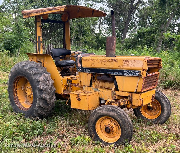 image for item JX9279 Case IH 585  tractor