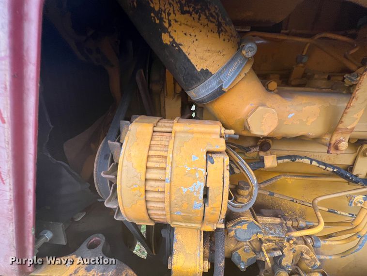 image for item JX9279 Case IH 585  tractor