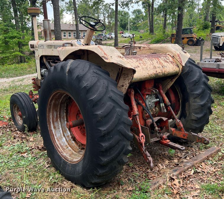 image for item JX9284 Case 1030  tractor