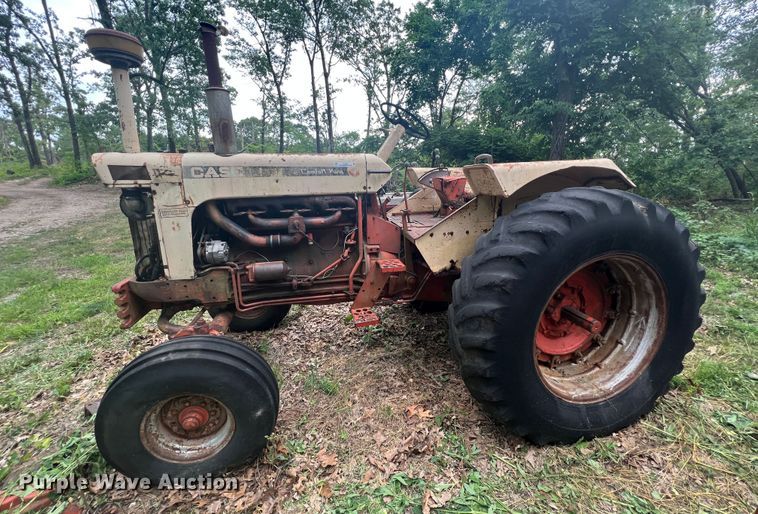 image for item JX9284 Case 1030  tractor