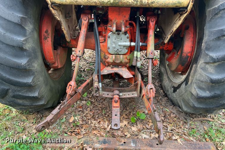 image for item JX9284 Case 1030  tractor