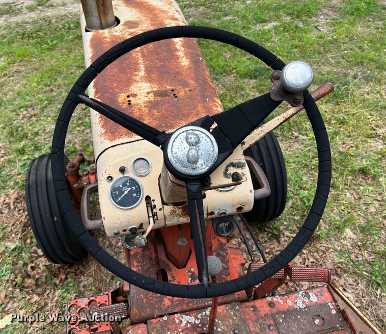 image for item JX9284 Case 1030  tractor